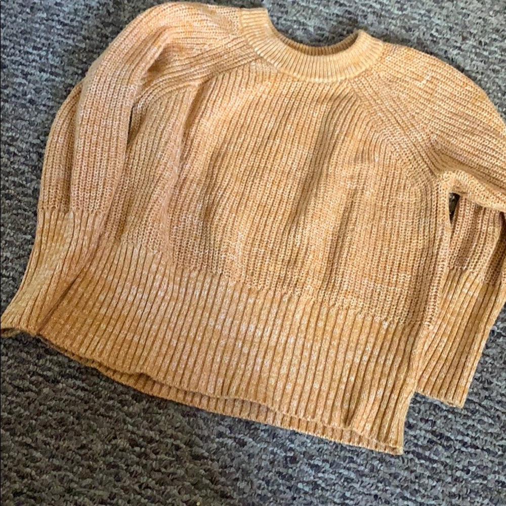 Universal thread sweater